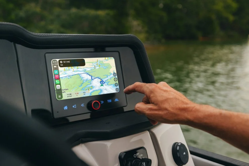 CarPlay chegará aos barcos pontão da MasterCraft Boat Holdings