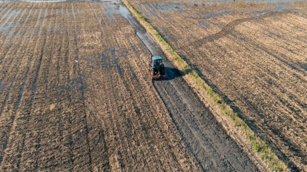 China leva tecnologia dos carros elétricos para o campo e mira um mercado gigantesco