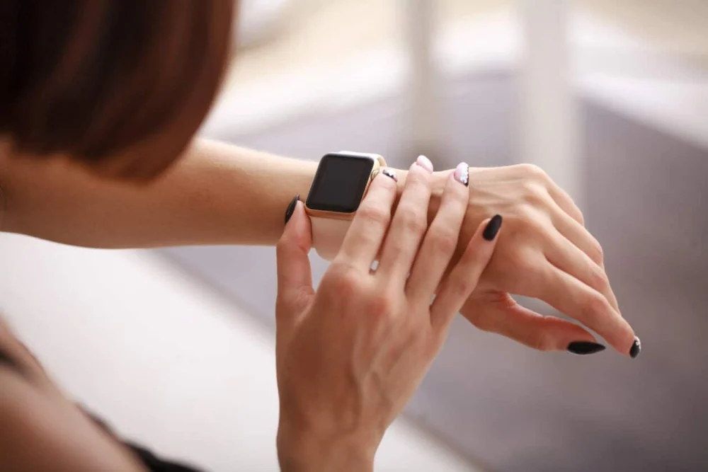 Como abrir o teclado numérico durante uma chamada no Apple Watch