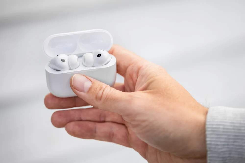 Como descobrir a versão exata do firmware que está rodando nos AirPods [Pro e Max]
