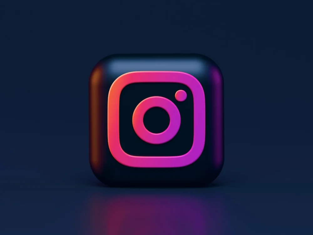 Diretor do Instagram nega ter incentivado ocultação de riscos a crianças