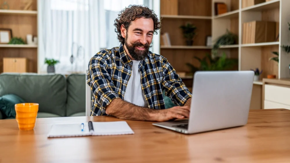 Home office: 30 vagas para trabalho remoto internacional [09/08]