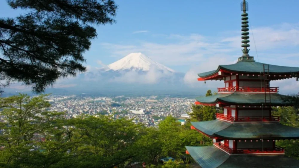 Um menino ficou sozinho no Monte Fuji e o episódio revela riscos