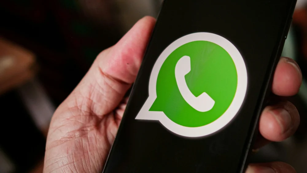 WhatsApp começa a liberar temas com planos de fundo animados no iPhone