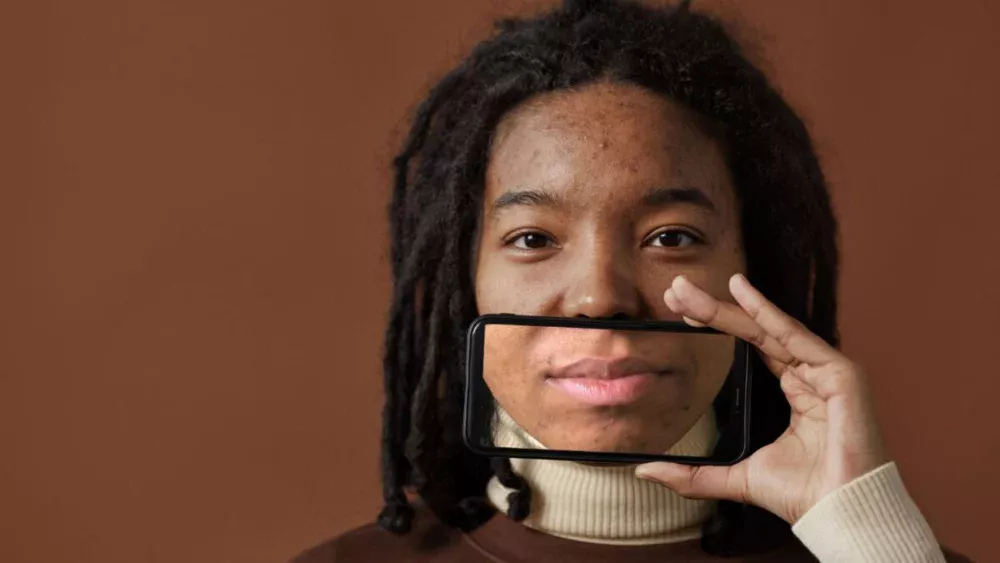 A internet está ficando irreconhecível e a IA tem feito muita gente desconfiar até do que parece real