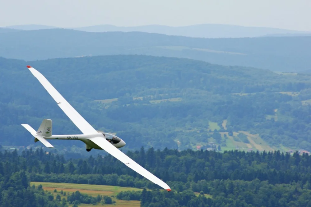 Cientistas criam aeronaves ultraleves para explorar uma região quase desconhecida da Terra