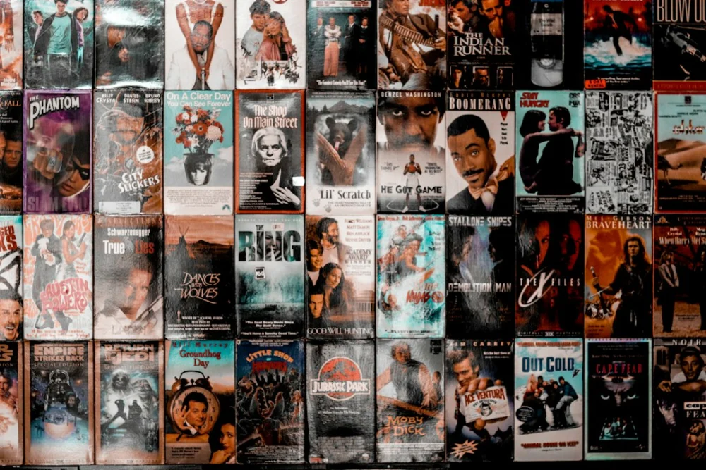 Como especialistas recuperam filmes antigos sem destruir sua aparência original