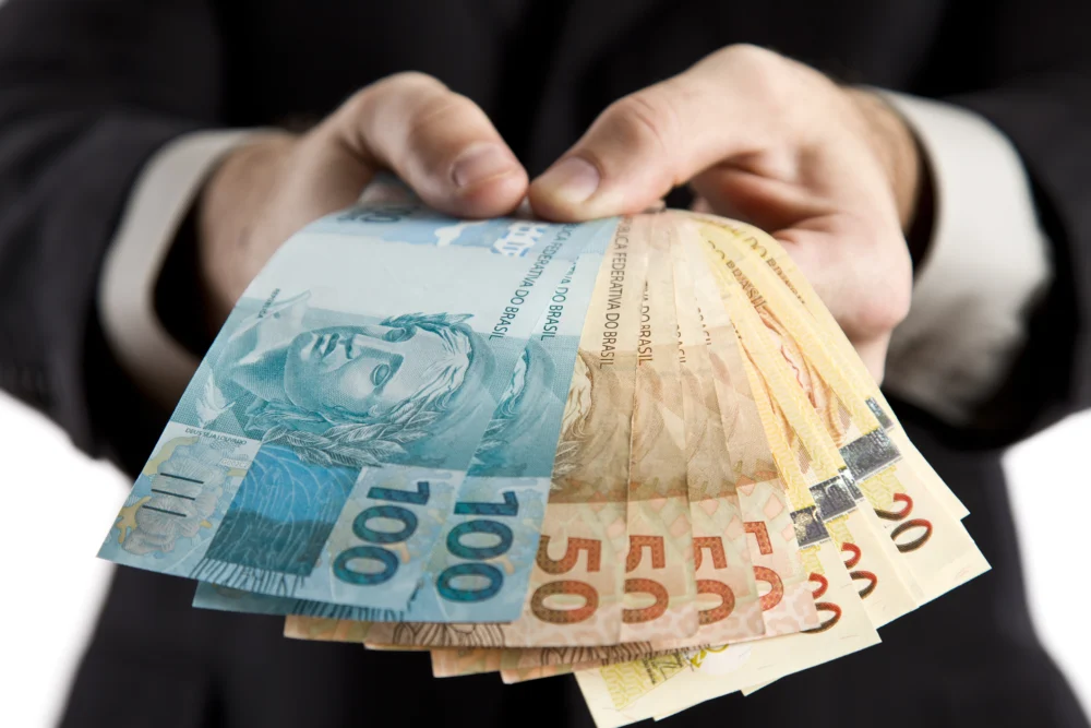 Dinheiro esquecido em bancos: R$ 5,6 bilhões ainda podem ser resgatados. Saiba como