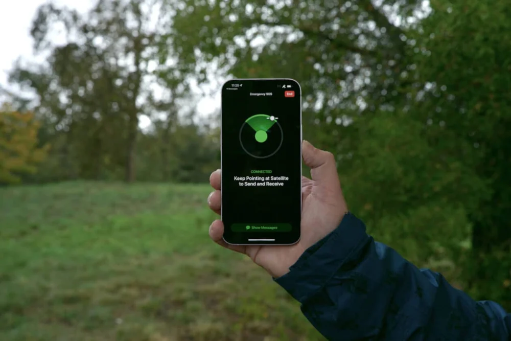 Donos de iPhones antigos ganham mais um ano de comunicação via satélite gratuita