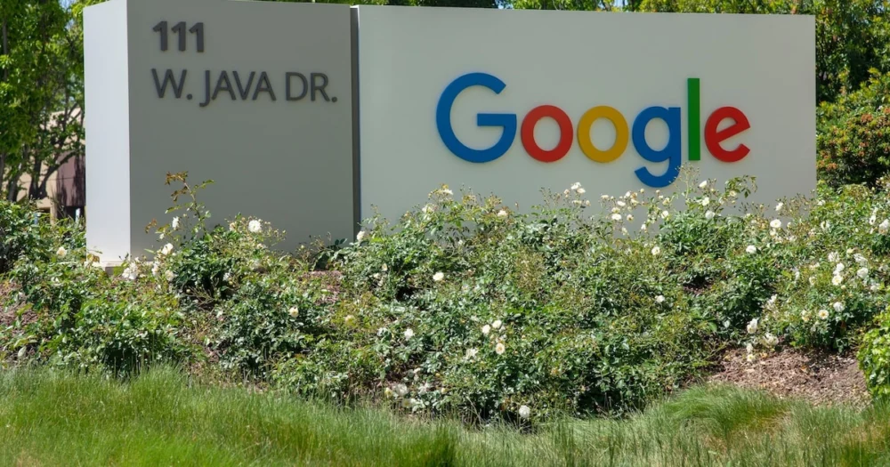 Google paga quase nada a editores por conteúdo usado em respostas de IA