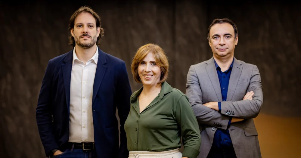 O Brasil perde talento como uma rede neural perde sinal. Em Goiânia, 3 professores acharam o atalho