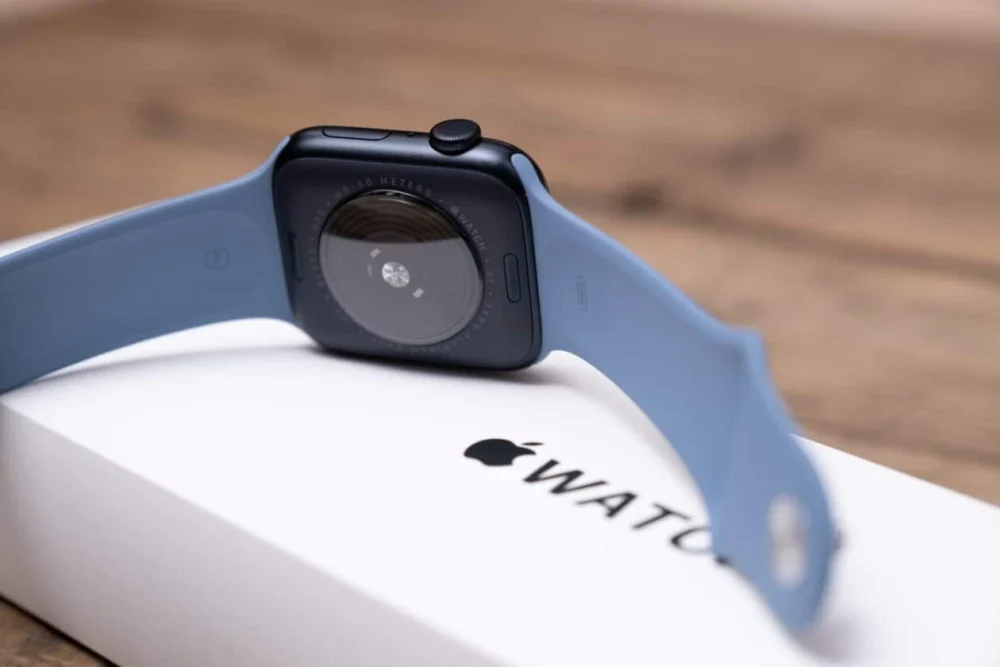 Oferta: Apple Watch SE 3 (GPS + Cellular de 44mm) com 42% de desconto!