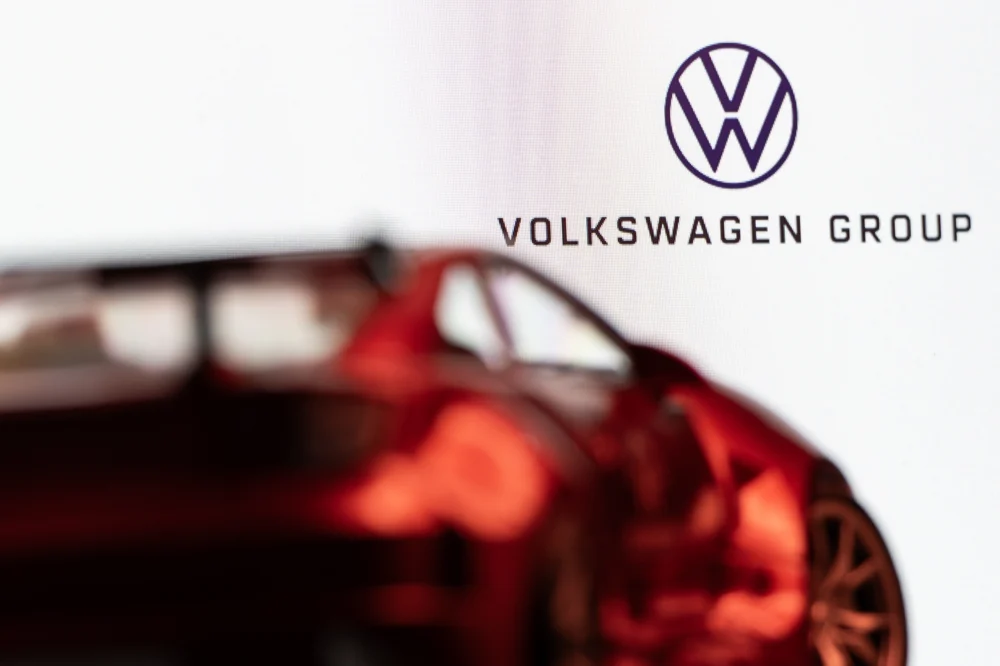 Volkswagen e Audi fazem recall global de quase três milhões de carros por risco na direção