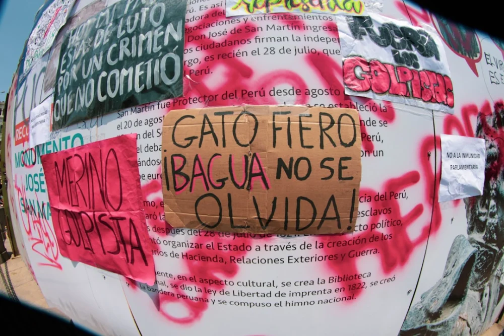 "Nova Guerra Fria": alertas sobre IA unem mentor de Bolsonaro e socialista