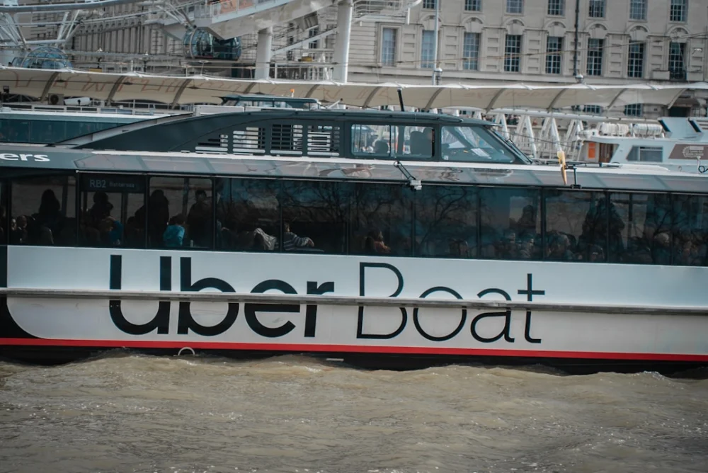 Entre cidades: Uber libera viagens de carro para a serra e o litoral do RJ