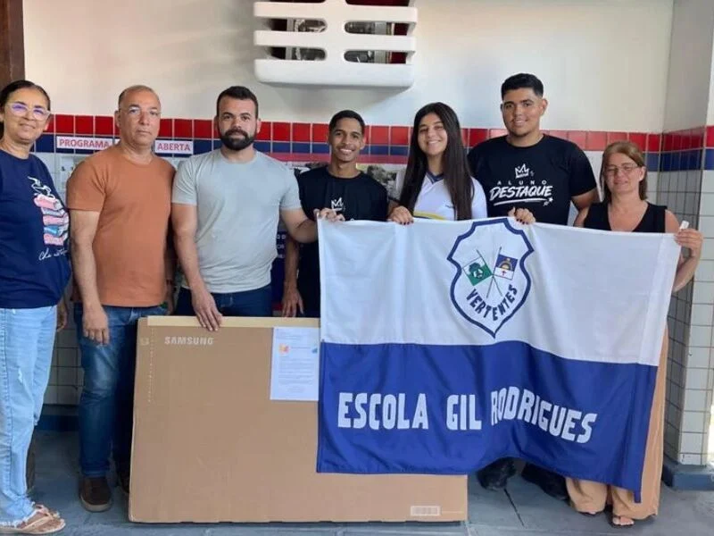 Alunos de Vertentes criam pavers com casca de castanha de caju e são semifinalistas em prêmio