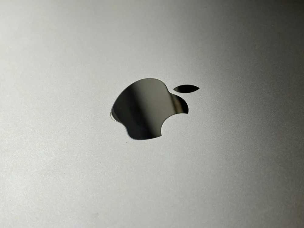 Apple deverá apresentar “MacBook Ultra”, novo iPad mini e mais em 27/10