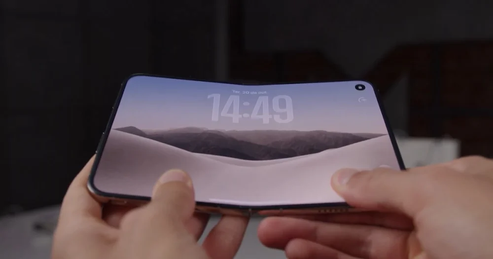 Apple inicia vendas do iPhone Duo: preço alto e baixo estoque marcam estreia do dobrável