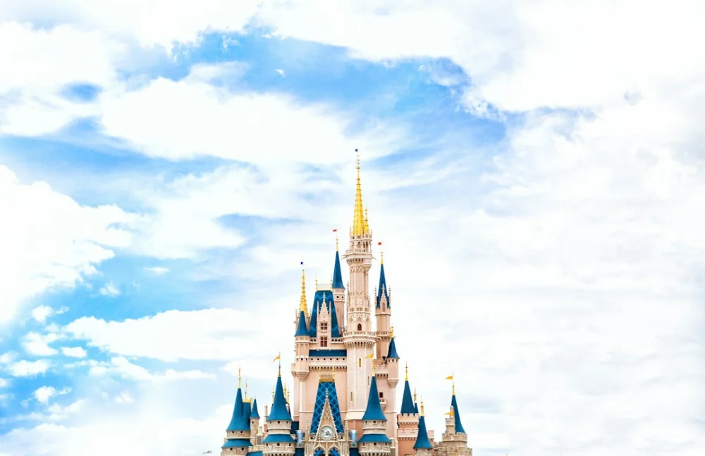 Críticos deram apenas 33%, mas filme da Disney virou fenômeno em 71 países no streaming