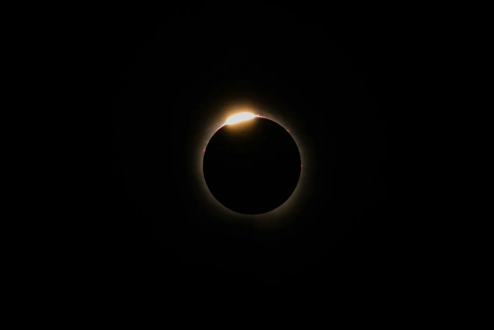 Erupções solares podem alcançar a Terra nos próximos dias; saiba possíveis efeitos