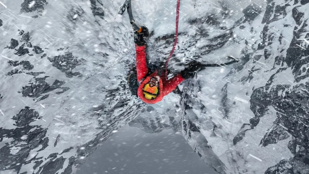Estreias no Apple TV: documentário “K2 — O Desafio Final” e 2ª temporada de “As Irmãs Grimm”