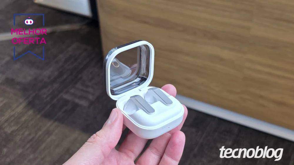 Galaxy Buds 4 com ANC cai para metade do preço em oferta histórica