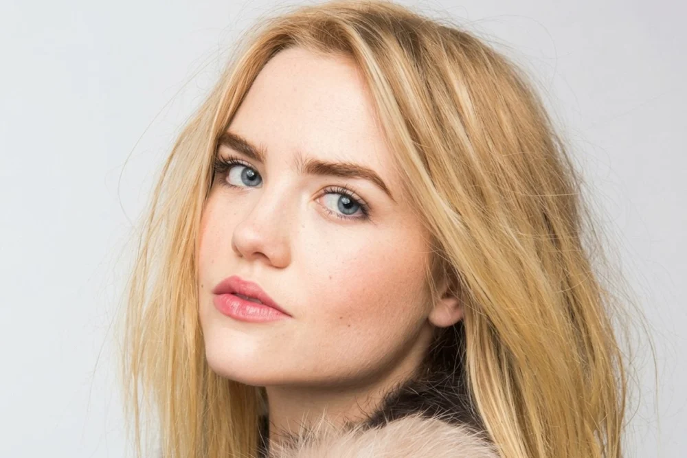“Guilty Creatures”: série do Apple TV com Julia Garner terá Maddie Hasson no elenco