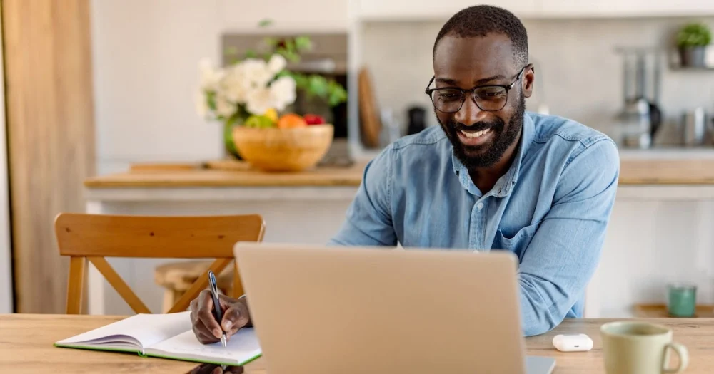 Home office: 41 vagas para trabalho remoto internacional [11/10]