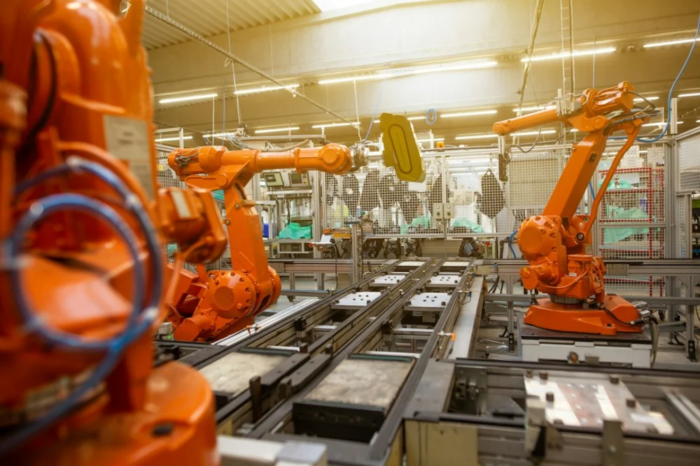 IA e emprego: por que as empresas buscam produtividade antes de substituir trabalhadores