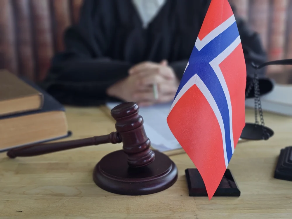 Noruega quer restringir TikTok, Snapchat e Roblox para menores de 16 anos