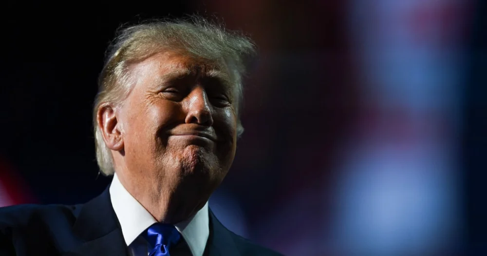 Quem não usar ‘superinteligência’ em vez de IA será inimigo, diz Trump