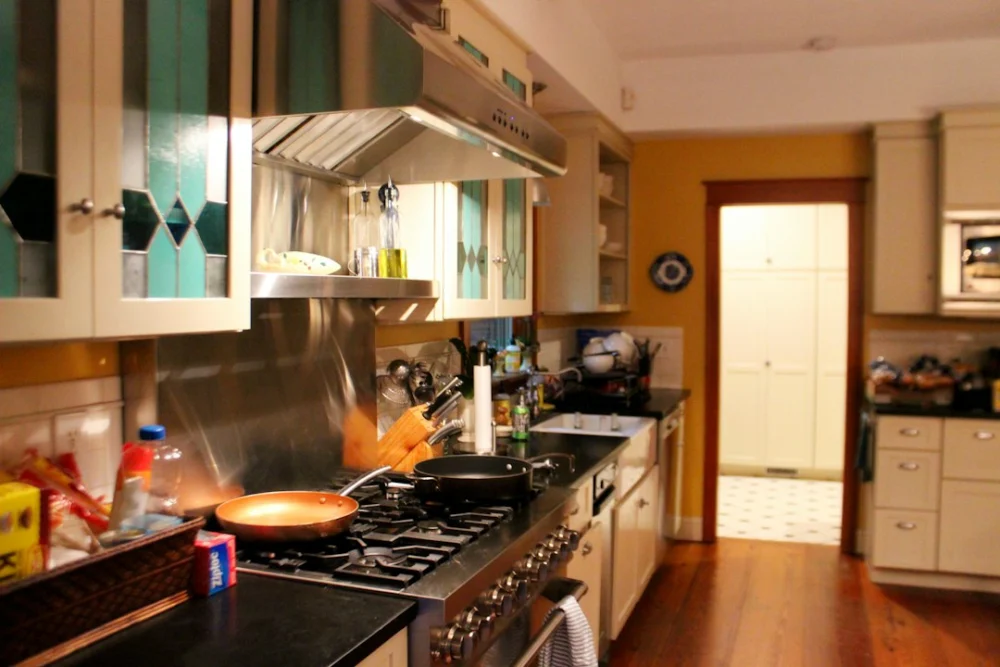 Seis truques que repetimos na cozinha há anos parecem infalíveis, mas a ciência tem outra explicação