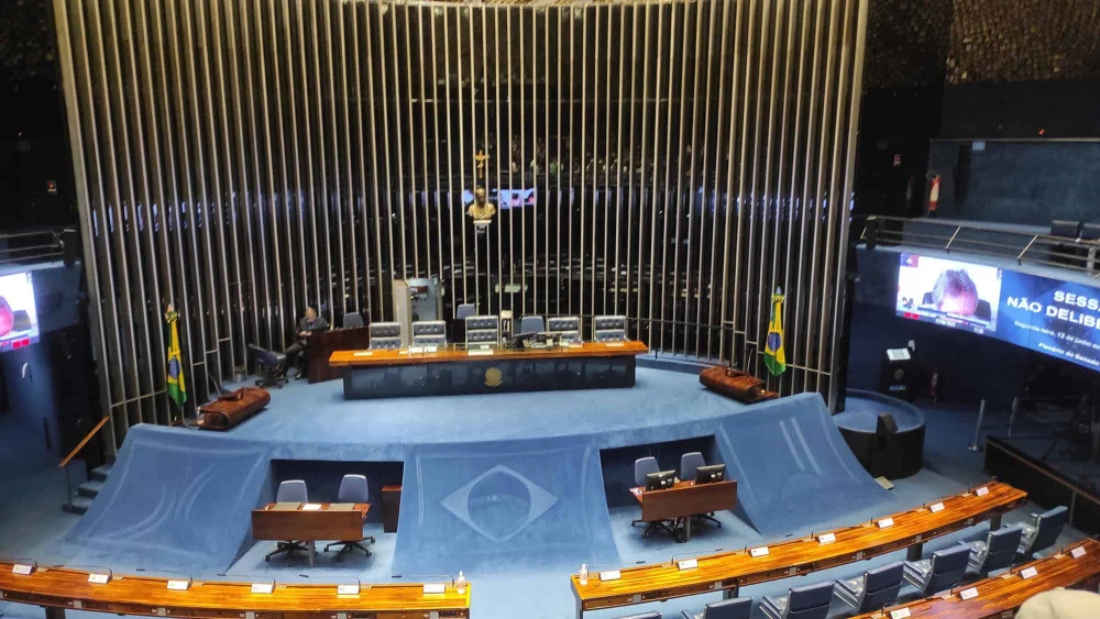 Senado aprova fim da escala 6×1; jornada semanal cairá para 40 horas