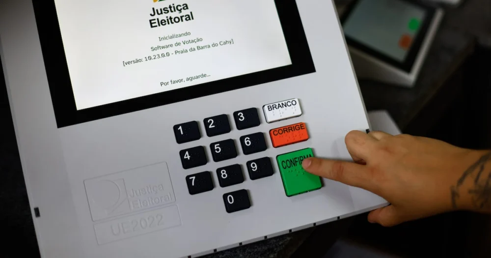 Simulador de Votação exibe código do app da urna eletrônica; TSE afirma intenção