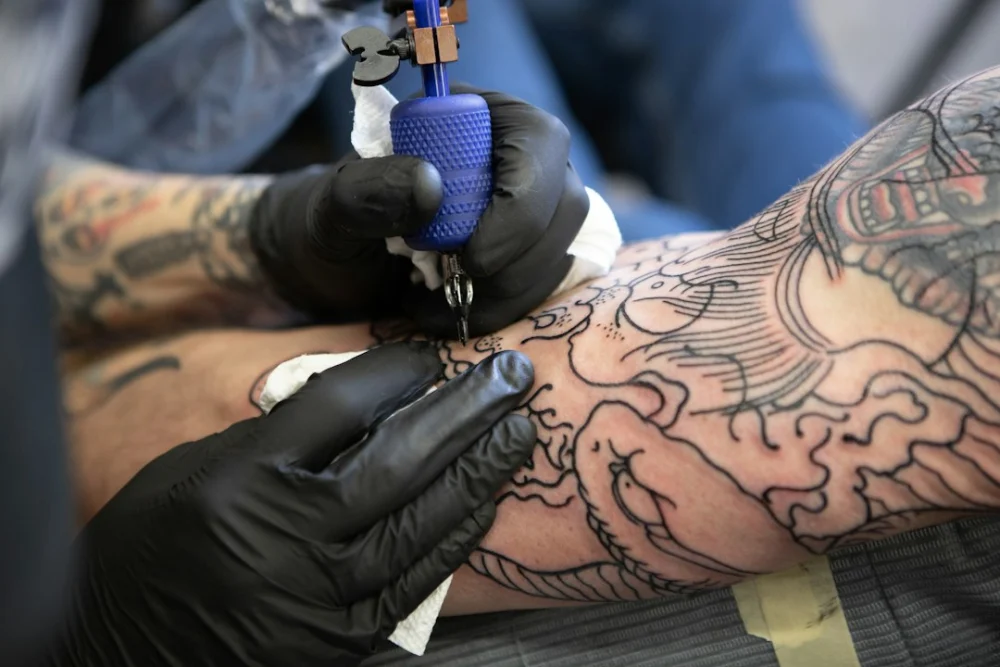Tatuagens inteligentes podem mudar o futuro da arte corporal e dos tratamentos médicos