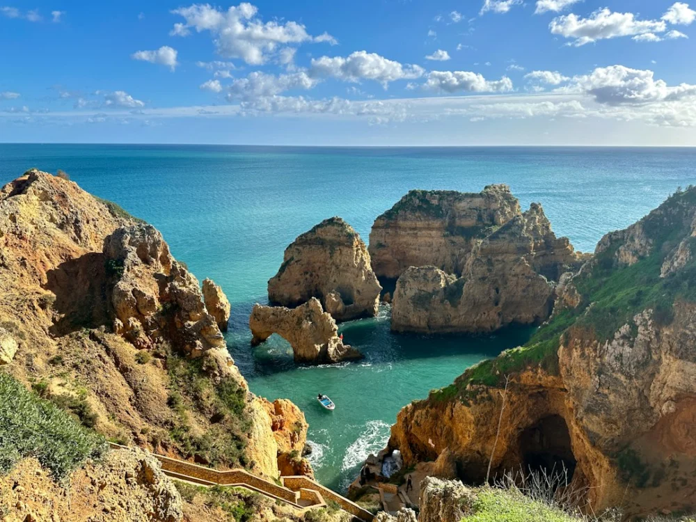 Um buraco quase do tamanho de Portugal se abriu no gelo da Antártida