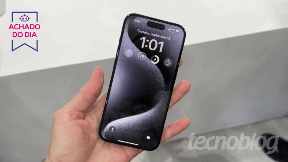 iPhone 15 sai quase pela metade do preço em oferta no Mercado Livre