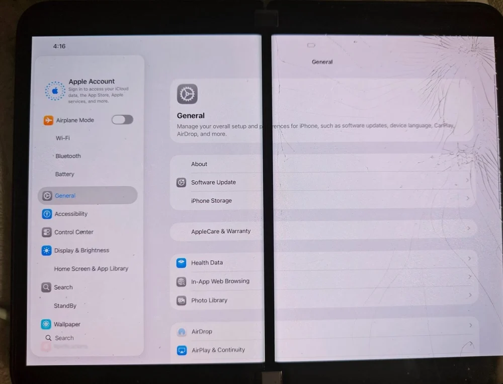 Desenvolvedor consegue rodar o iOS 26 no finado Surface Duo 2