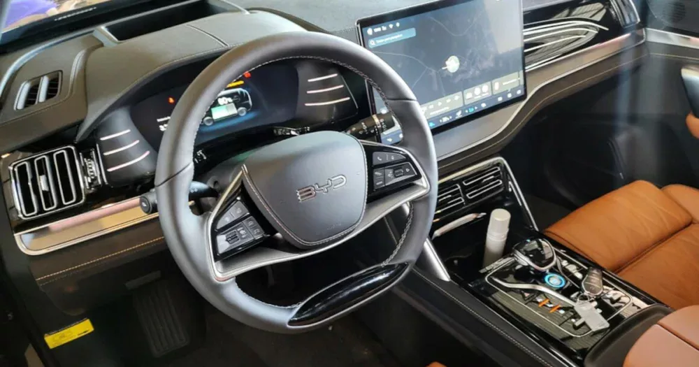 História da BYD: como a empresa chinesa se tornou gigante dos carros elétricos