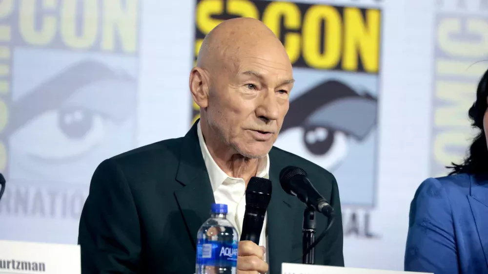 Patrick Stewart, de Star Trek e X-Men, morre aos 86 anos