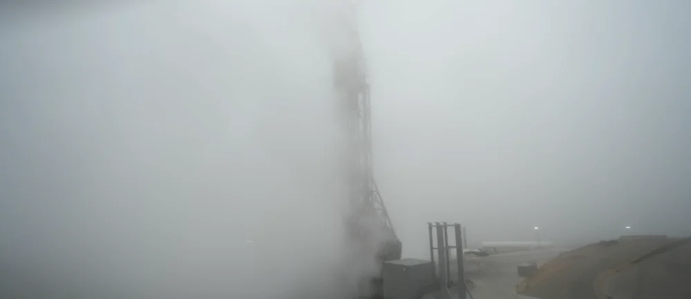 SpaceX lança chips de IA do Google ao espaço em teste para futuros data centers orbitais