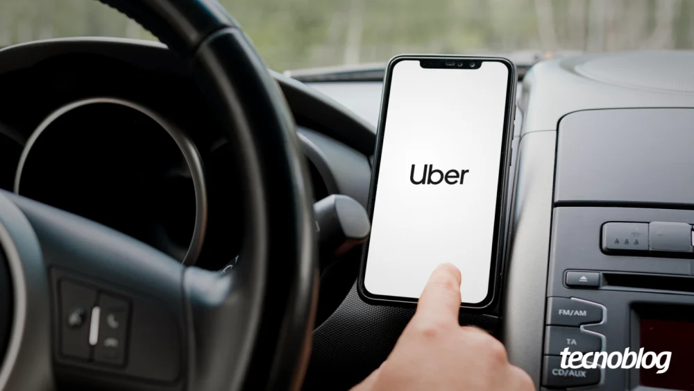 Uber lança recurso para facilitar embarque de idosos e pessoas com deficiência