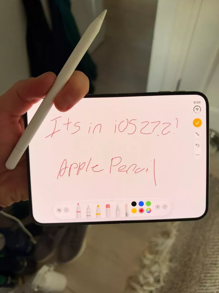 iPhone Duo terá suporte ao Apple Pencil no iOS 27.2; Alcançabilidade chegará em breve